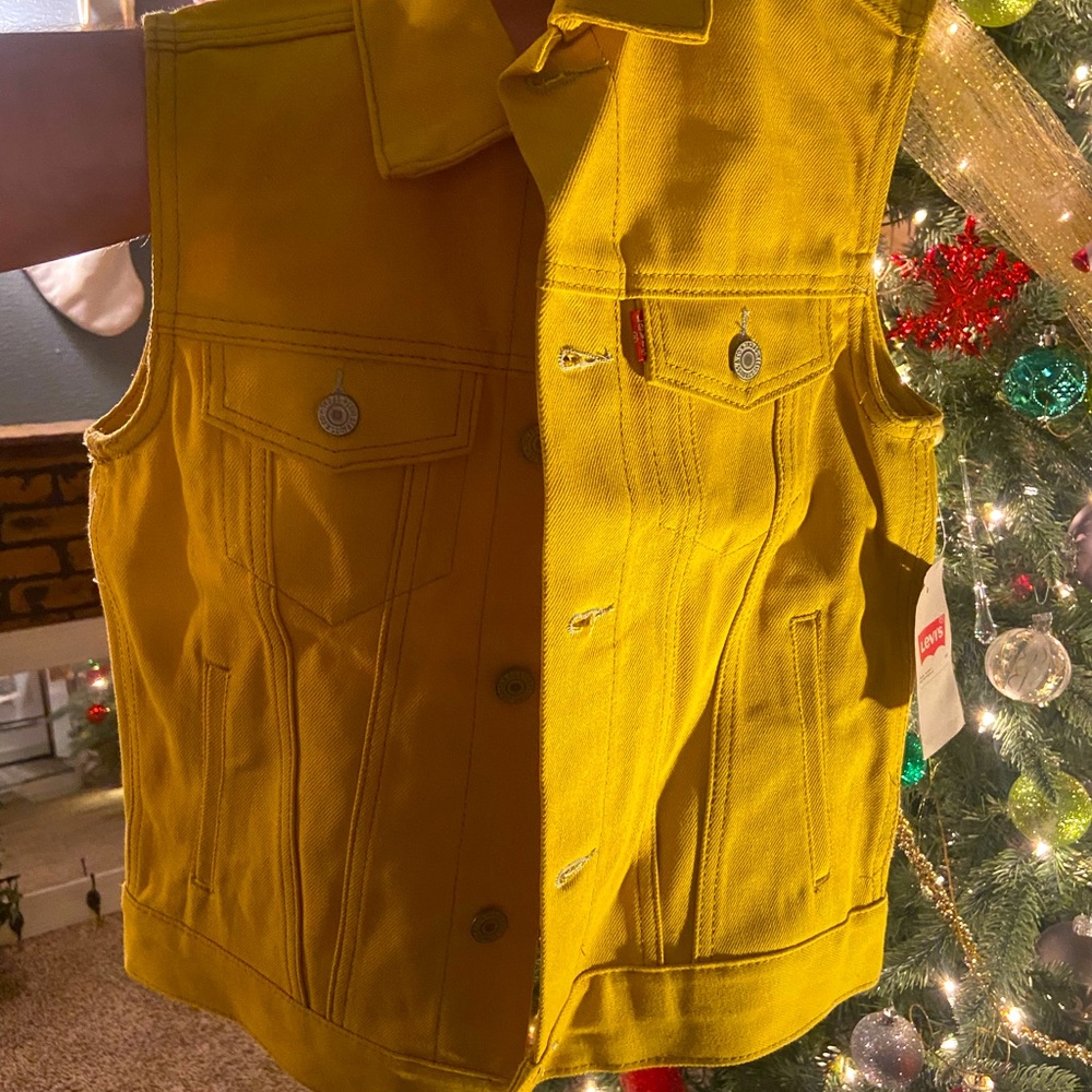 LEVI DENIEM VEST